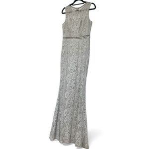 Maniju by Lulu’s grey lace sleeveless mermaid dress in size large